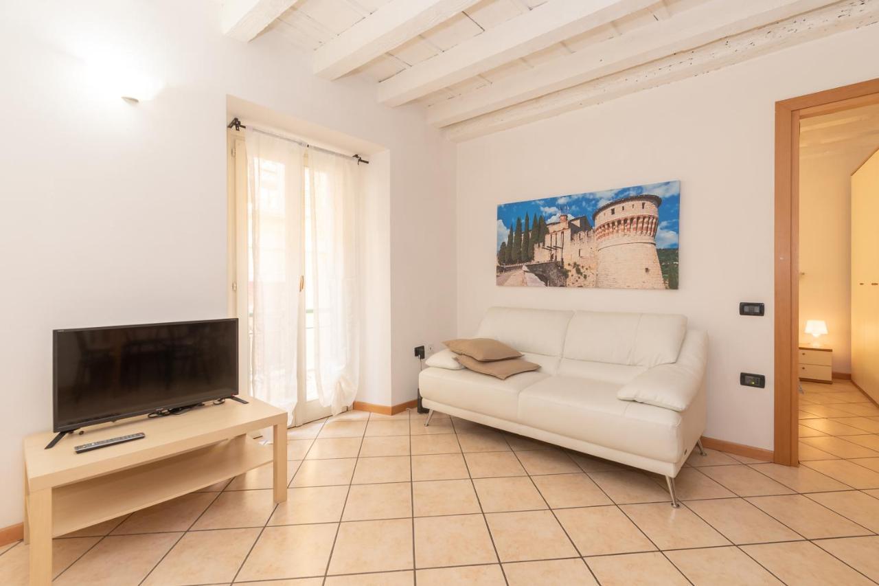 Appartamento Bilocale 1 Piazza Vittoria - Affitti Brevi Italia Brescia Ngoại thất bức ảnh