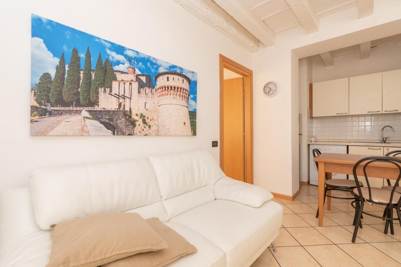 Appartamento Bilocale 1 Piazza Vittoria - Affitti Brevi Italia Brescia Ngoại thất bức ảnh